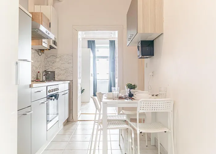 Lovely 2br Apartment, Near U6 Schoepfwerk * Wenen